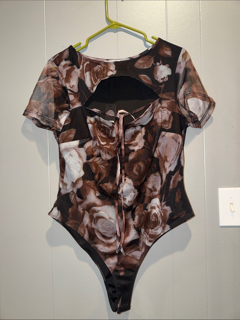 NWT Fashion Nova Maya Floral Mesh Bodysuit Short Sleeve- Size 1X